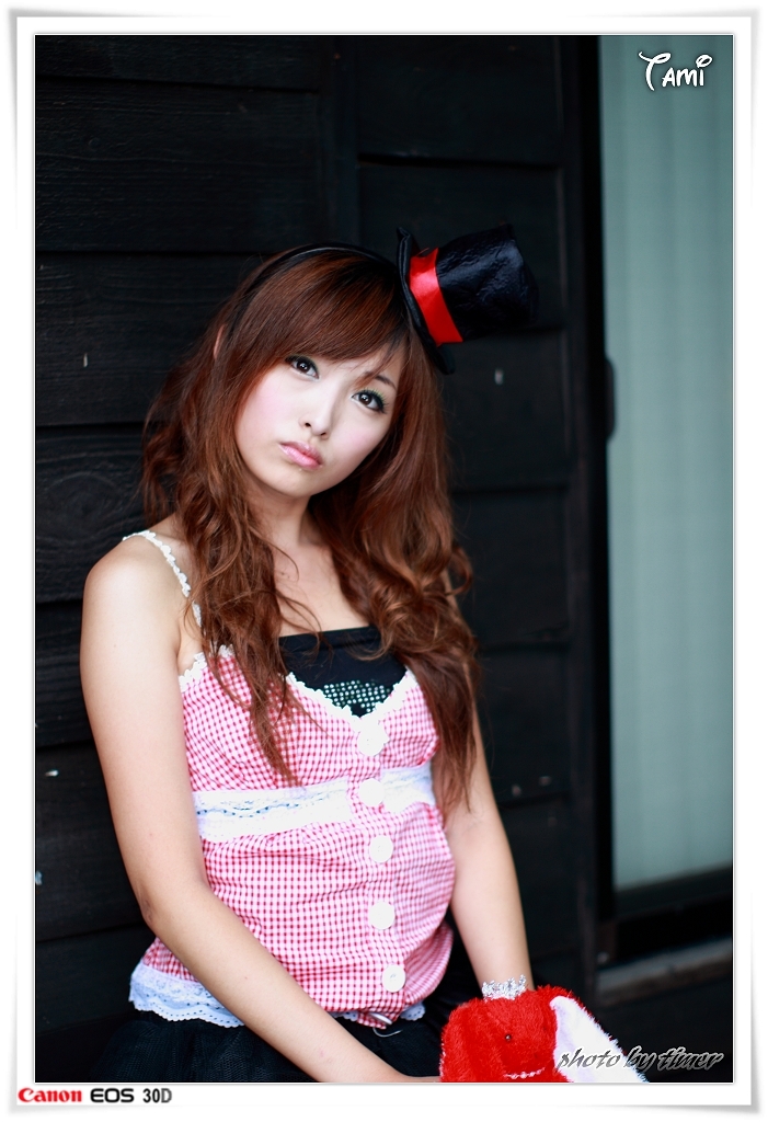 台湾清纯美女-Tami-兒童育樂中心外拍